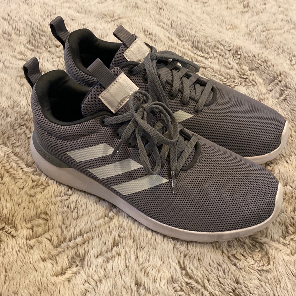 Women’s Gray Adidas Cloudfoam Tennies Sz 8